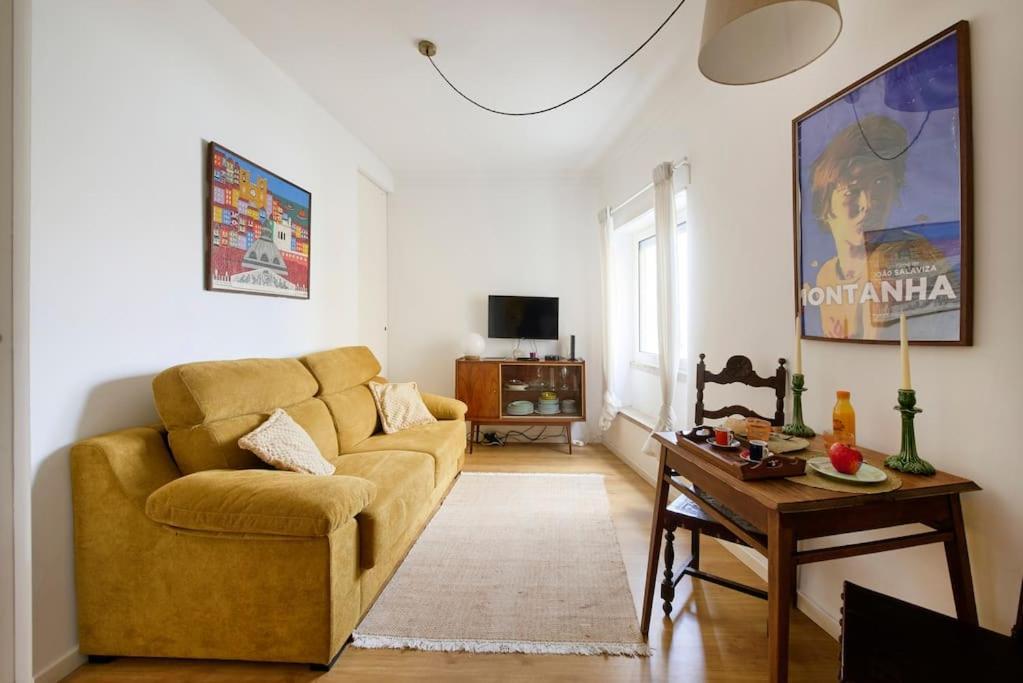 Apartment Maria Do Bairro With Balcony And Elevator Lisbon